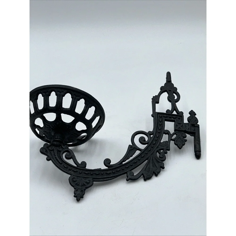 Vintage Cast Iron Oil Kerosene Lamp Swing Arm Wall Mount No Wall Bracket